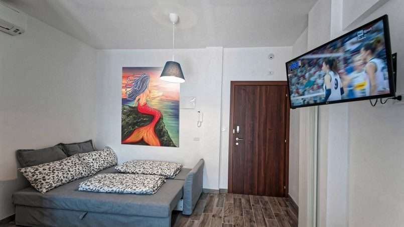 cipriani-5a-large-sofa-bed-TV32